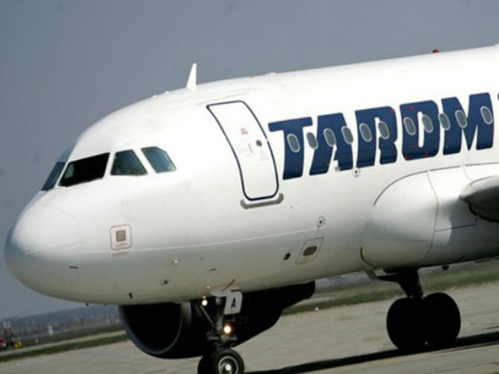 AVION TAROM1 copy