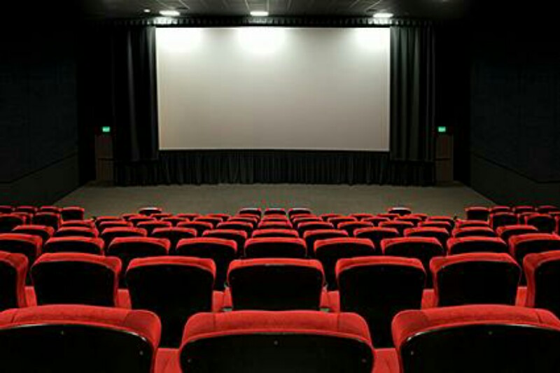 151204 425x283 Movie Theatre 800x533
