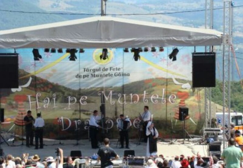 652x450 115054 Muzica Si Voie Buna In Acest Weekend La Targul De Fete De Pe Muntele Gaina 800x552