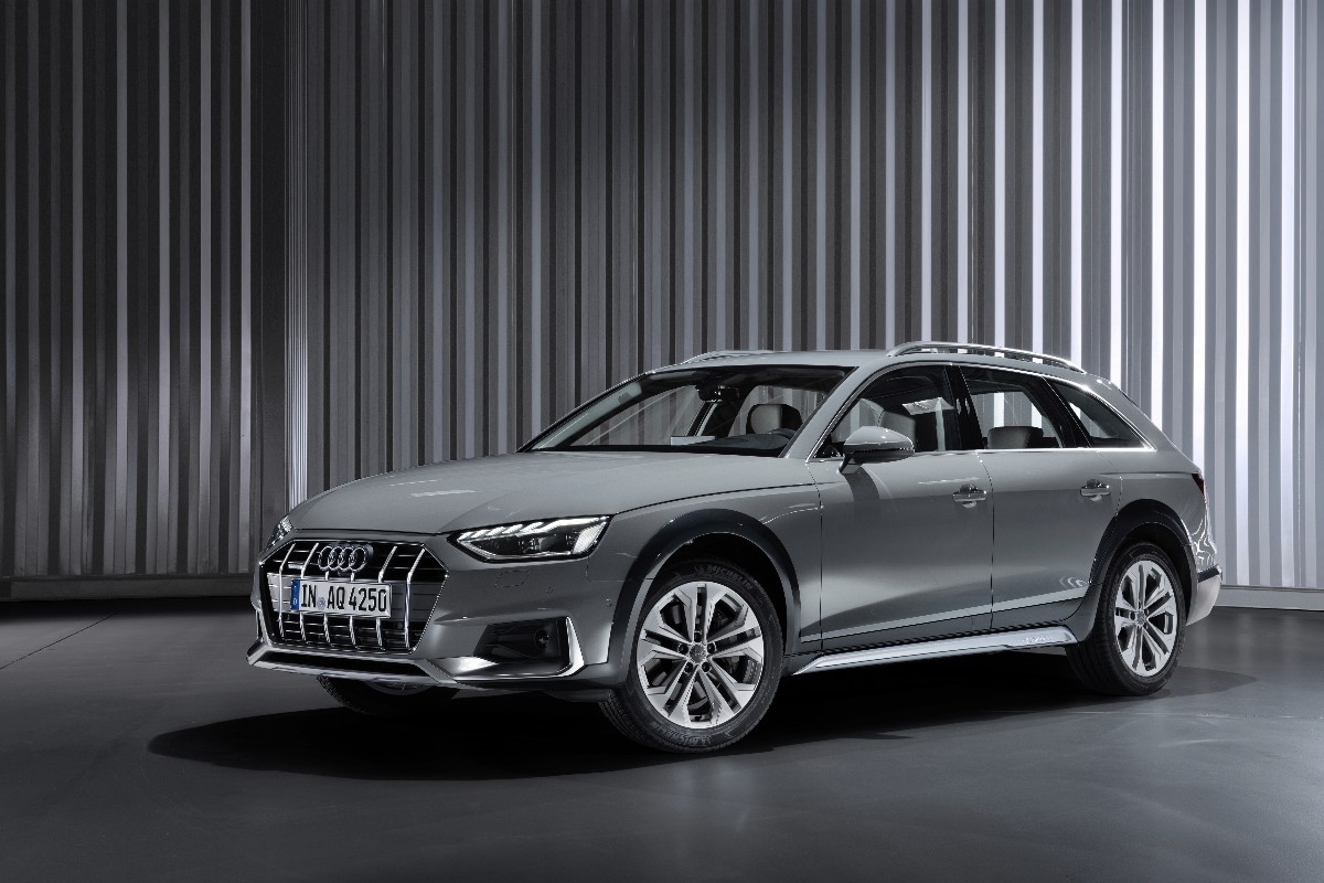 Audi a4 allroad quattro 1200x800
