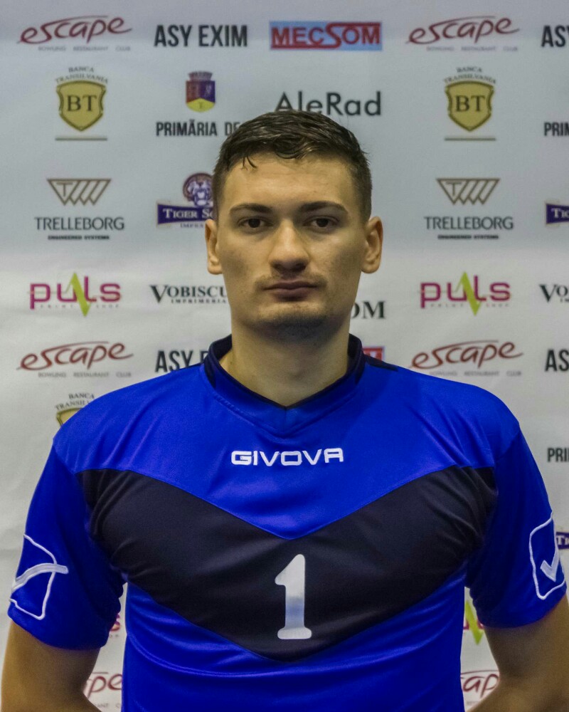 Codrin Mocanu 800x1000