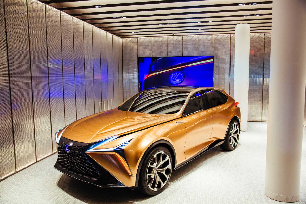 Lexus LF11200x800