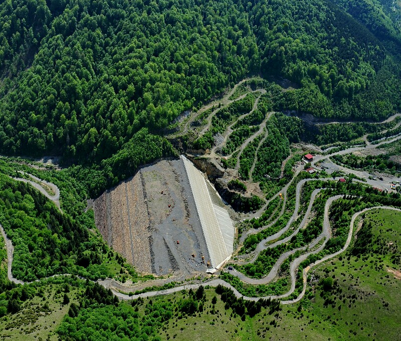 Barajul Runcu 800x680