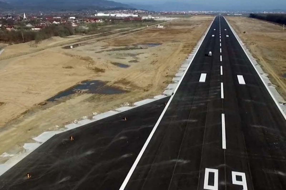 Pista Aeroport 1200x800