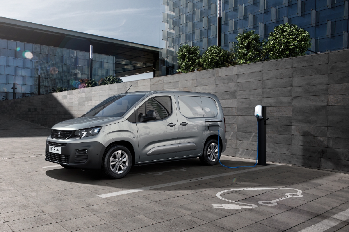 PEUGEOT PARTNER 2101STYP001 0 Copy 1200x800