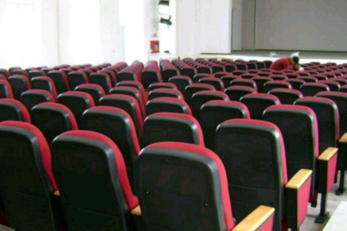 Scaune Sala1 Crop 1200x800