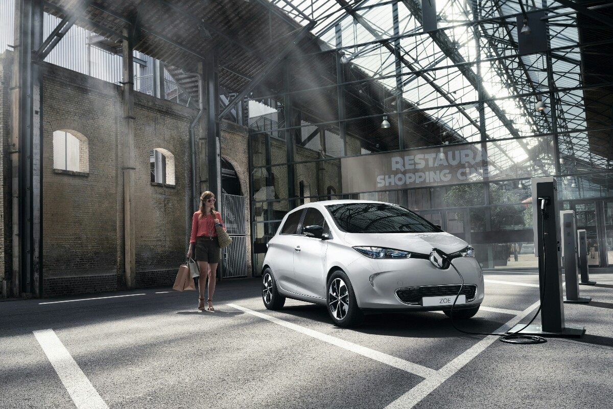 Renault ZOE martie 1200x800