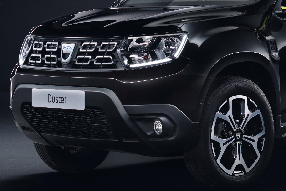 Dacia DUSTER Black Collector Limited Edition7