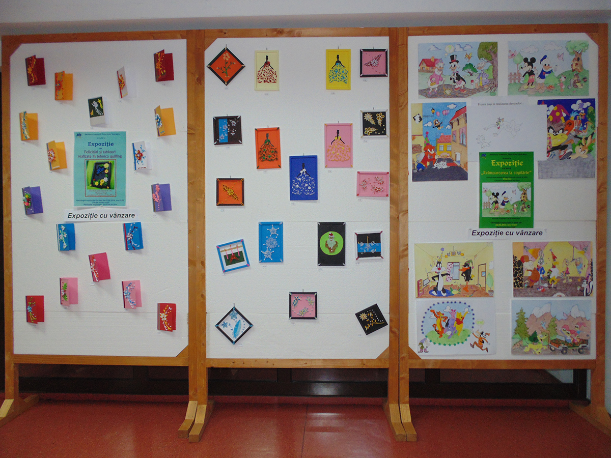 exponate la biblioteca