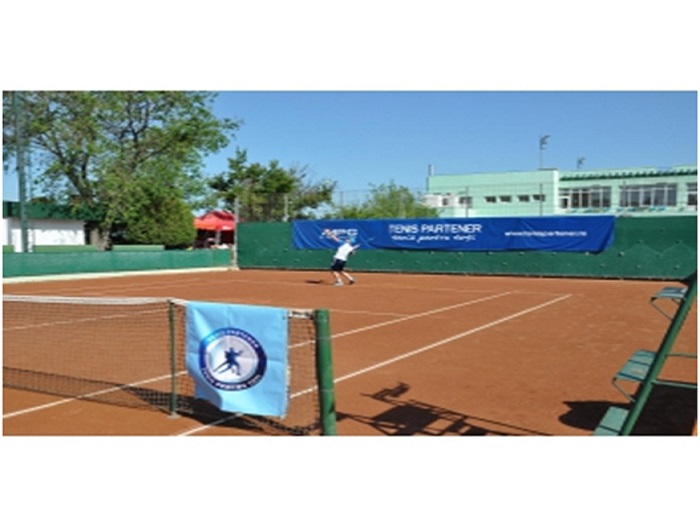 romania joaca tenis