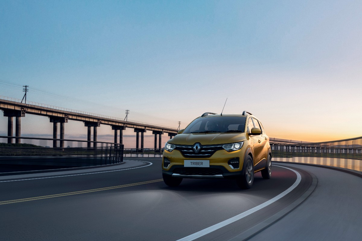 New Renault TRIBER19 1200x800